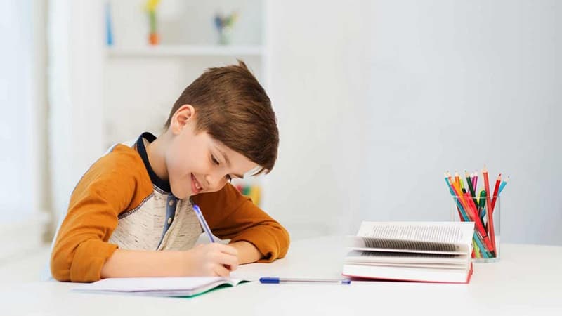 دبستان پسرانه غیردولتی رویش اندیشه بردسکن | آموزش همراه با پرورش